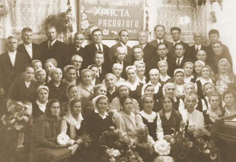 Группа верующих Омской церкви ЕХБ, конец 1960-х гг.